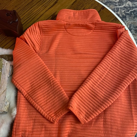 Womens LL Bean pull-over - Picture 6 of 6